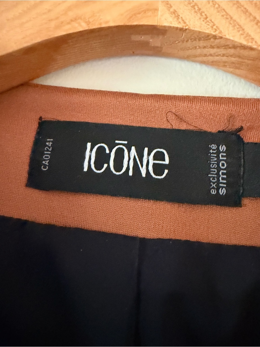 Women’s Open-Front Rust Blazer by Icone - Picture 3 of 6